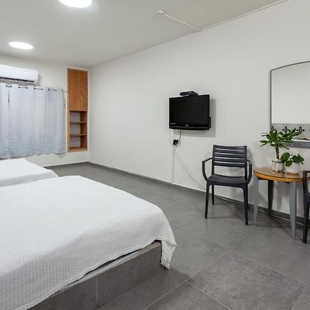 Little Prince Hostel-5 Min Walk To The Beach 엘라트 외부 사진